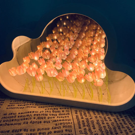 🌷 Nube Espejo de Tulipanes Infinitos